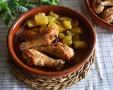 Foto del paso 5 de la receta: Muslos de pollo al horno con patatas