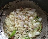 A picture of step 2 of Vermicelli upma.