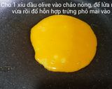 Hình bước làm 4 của món Lòng đỏ trứng gà cuộn phô mai