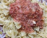 Foto del paso 2 de la receta: Fideos moño con salsa rosa🍝
