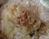 A picture of step 2 of Kothimbir aloo masala poori.