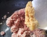 A picture of step 1 of Keema samosey.