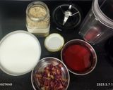 A picture of step 1 of Rose Thandai.