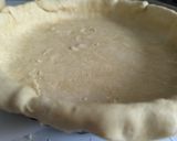 A picture of step 6 of Easy quiche.