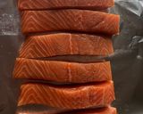 A picture of step 1 of Salmon and asparagus.
