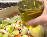 Foto del paso 4 de la receta: Traseros de pollo escabechados