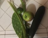 Foto del paso 1 de la receta: Smoothie verde para bajar niveles de colesterol y triglicéridos 🥒🍏