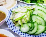 Hình bước làm 2 của món Cuốn bánh tráng thịt luộc, tôm chua