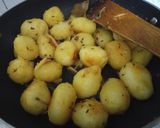 ছোট আলুর কোরমা (Aloor korma recipe in Bengali) রেসিপি ধাপ - 2 ছবি