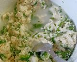 A picture of step 3 of Suji pakoda.