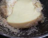 A picture of step 4 of Apple coconut burfi.