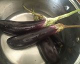 A picture of step 1 of Baghara Baingan.
