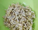 Foto langkah ke 1 dari resep Tumis Taoge Tahu.