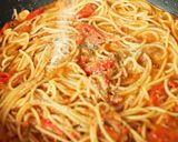 Foto langkah ke 7 dari resep Tom Yum Spaghetti Devina Hermawan.