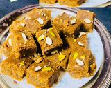 मोहनथाल विथ जागरी (mohanthal with jaggery recipe in Hindi) रेसिपी चरण 11 फोटो