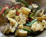 ফুলকপি সজনে ডাঁটা দিয়ে নিরামিষ ঝোল(phulkopi sojne danta diye niramish jhol recipe in bengali) রেসিপি ধাপ - 1 ছবি