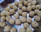 Foto langkah ke 6 dari resep Bola nasi abon keju.