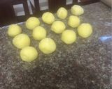 Foto del paso 3 de la receta: Muchines o Bolitas de yuca con queso