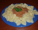 Foto del paso 7 de la receta: Spaghetti tipo Farfalle con salsa de tomates casera y atún