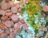 Foto del paso 2 de la receta: Salchichas con hogao