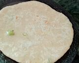 A picture of step 4 of Punjabi Aaloo paratha.