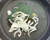 Foto del paso 8 de la receta Muslos de pollo con patatas en el pizzapan