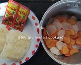 Foto langkah ke 1 dari resep #16. Seblak Sayur Sederhana.
