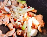 Hình bước làm 2 của món Thịt Ba Chỉ Rang Tép Mặn Ngọt