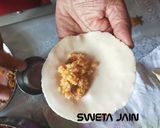 मावा गुजिया (mawa gujiya recipe in Hindi) रेसिपी चरण 3 फोटो
