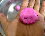 Foto langkah ke 4 dari resep Klepon Buah Naga.