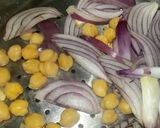 Une image de l'étape 5 de Rechta (nouilles maison) a la sauce tomate.