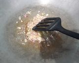 Foto langkah ke 3 dari resep Opor Telur Ceplok.