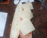 Foto del paso 6 de la receta: Super bocadillo de lomo adobado con verduras, queso y mayonesa