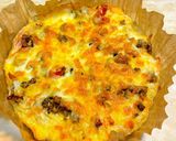 Hình bước làm 2 của món Pizza trứng xúc xích bằng nồi chiên không dầu