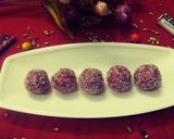 A picture of step 7 of Coconut & strawberry truffles.