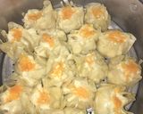 Foto langkah ke 2 dari resep Dimsum Ayam Jamur.