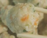 A picture of step 2 of Simple Chicken MeatBalls.