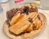 รูปขั้นตอนการทำที่ 4 ของ Chicken on Egg with Chocolate Croissant