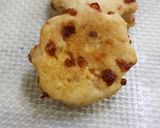 Foto del paso 8 de la receta: ✨💖Galletitas de queso de mi abuela💖✨Se desarman en el paladar, doradas por fuera, tiernas por dentro