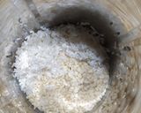 A picture of step 2 of Urad dal uttapam.