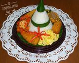 Foto langkah ke 5 dari resep Tumpeng mini nasi uduk simple magicom.