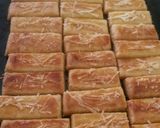 Foto langkah ke 4 dari resep Kue Kastengel No oven No mixer Tanpa cetakan.