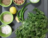 A picture of step 1 of Green chutney.