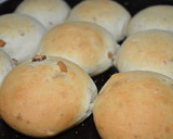 Foto del paso 6 de la receta: Bollos de Pan camperos con chicharrón