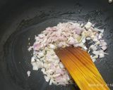 A picture of step 1 of Paneer Bhurji.