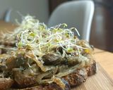 Une image de l'étape 5 de 🍄 Tartine aux champignons moutarde à l'ancienne gratiné au Parmesan.