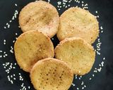सूजी आटे की मीठी मठरी (SUJI ATTE KI MEETHI MATHRI RECIPE IN HINDI) रेसिपी चरण 5 फोटो