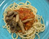 Gambar langkah 4 resipi Spaghetti Chilli Bolognese & Cendawan Goreng.