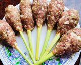Hình bước làm 6 của món Thịt bọc sả chiên