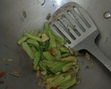Foto langkah ke 3 dari resep Cah Sawi.